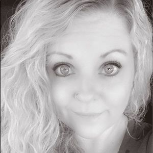 Meet your Posher, Lindsey